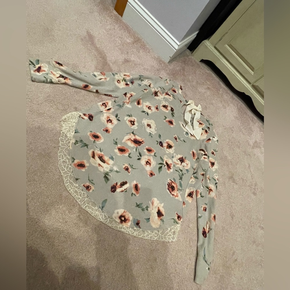 Lauren Conrad Floral Longsleeve Sweater